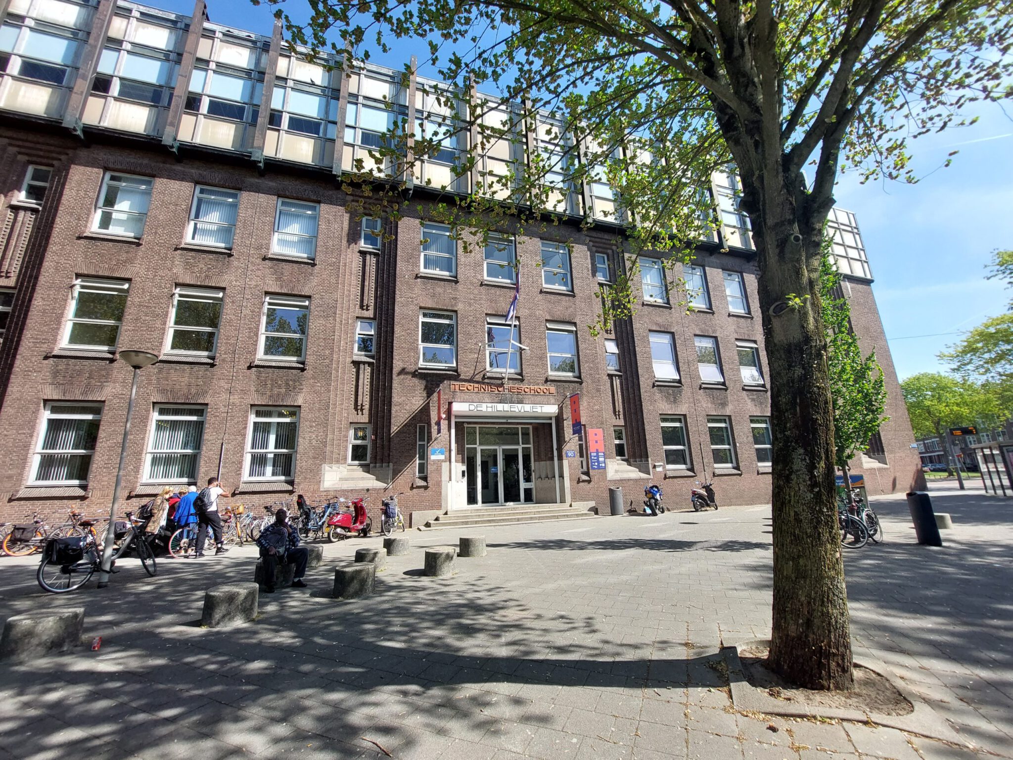 Afbeelding van het gebouw van de Hillevliet